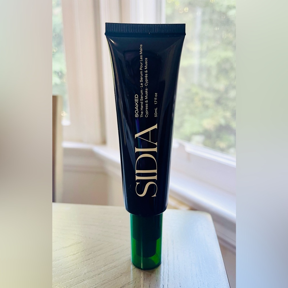 New Sidia- SOAKED The Hand Serum: Cypress & Musks